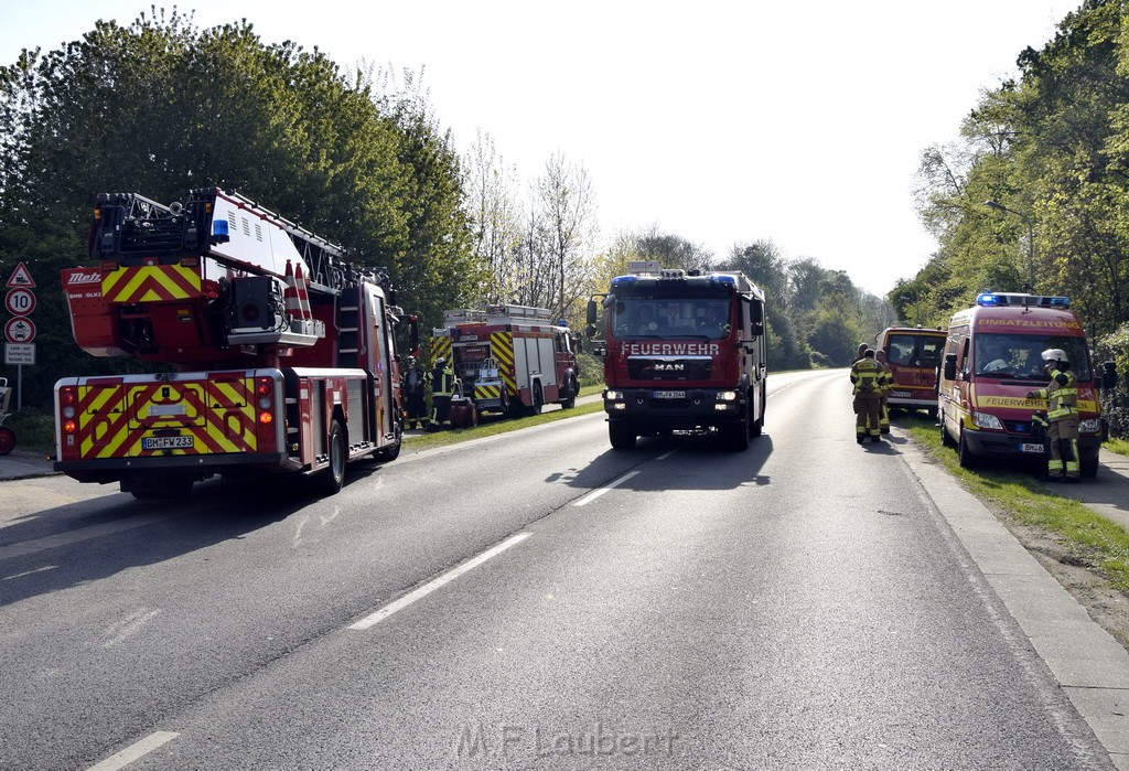 Schwerer VU LKW Zug Bergheim Kenten Koelnerstr P080.JPG - Miklos Laubert